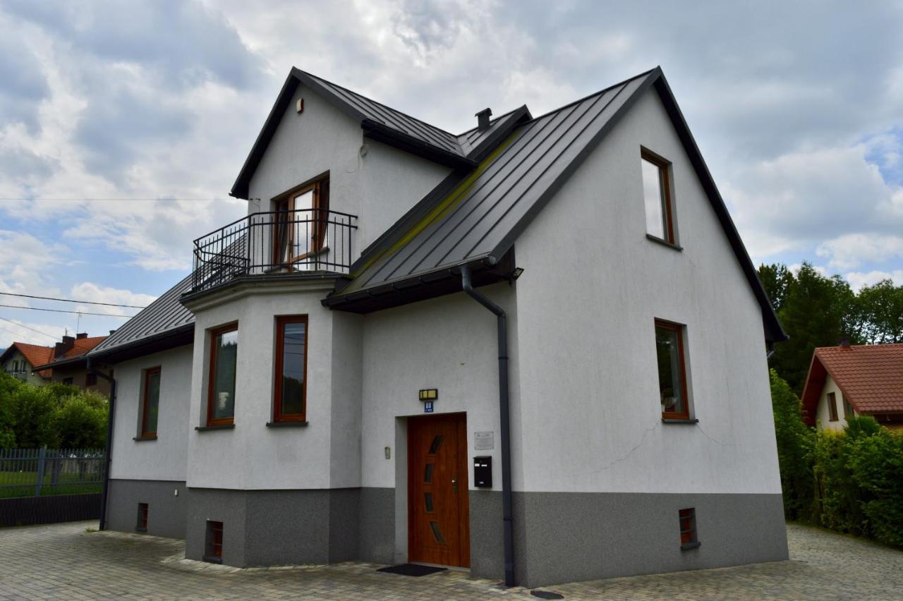BESKID HOUSE I Blisko szlaków I Trasy rowerowe I Rowerownia I Parking I Klimatyzacja - B&B Bielsko-Biała