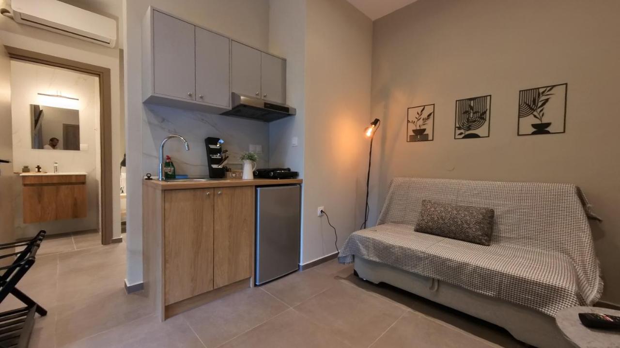 Deluxe One-Bedroom Apartment with Garden View