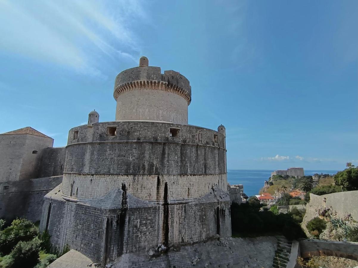 Apartment STONE by City Walls - Chambres d’hôtes Dubrovnik