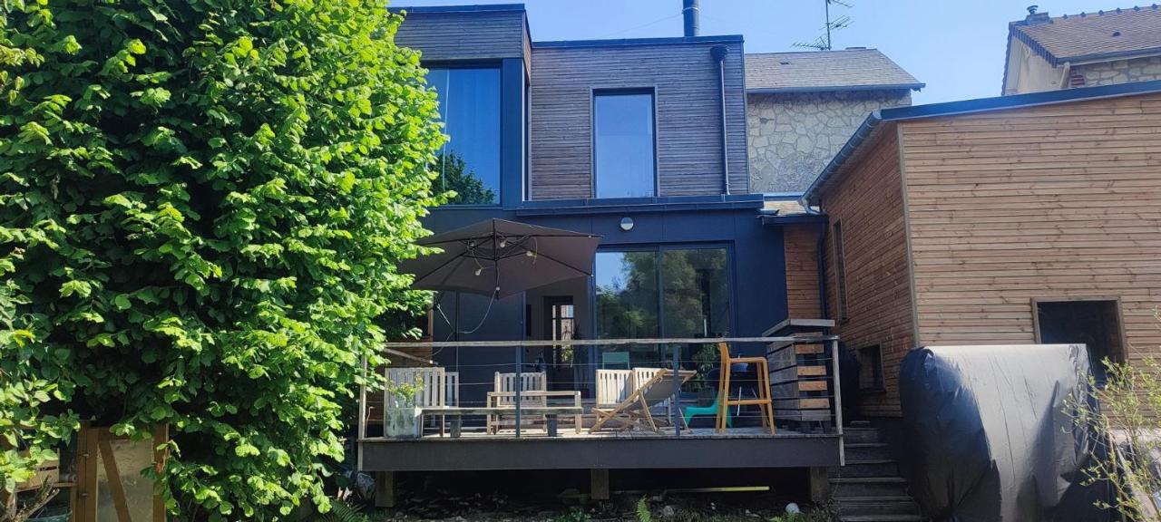 Caen, très jolie maison à deux pas du mémorial - B&B