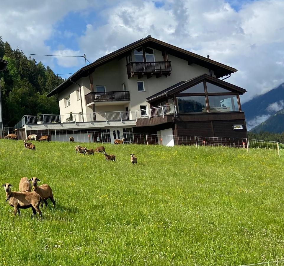 Haus Schwaighof - B&B Arzl im Pitztal
