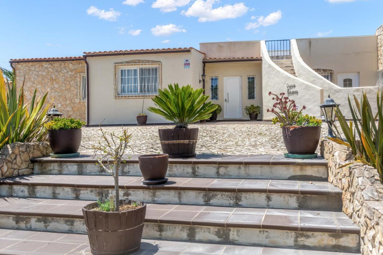 Casa Brava 6 Bedroom Villa with Pool - Chambres d'hôtes Carvoeiro