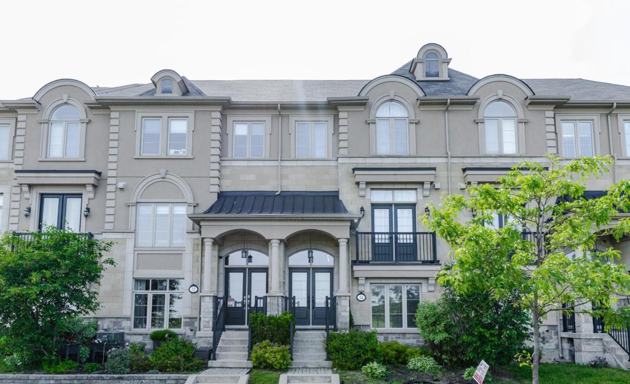 Vacation Home in Vaughan - B&B