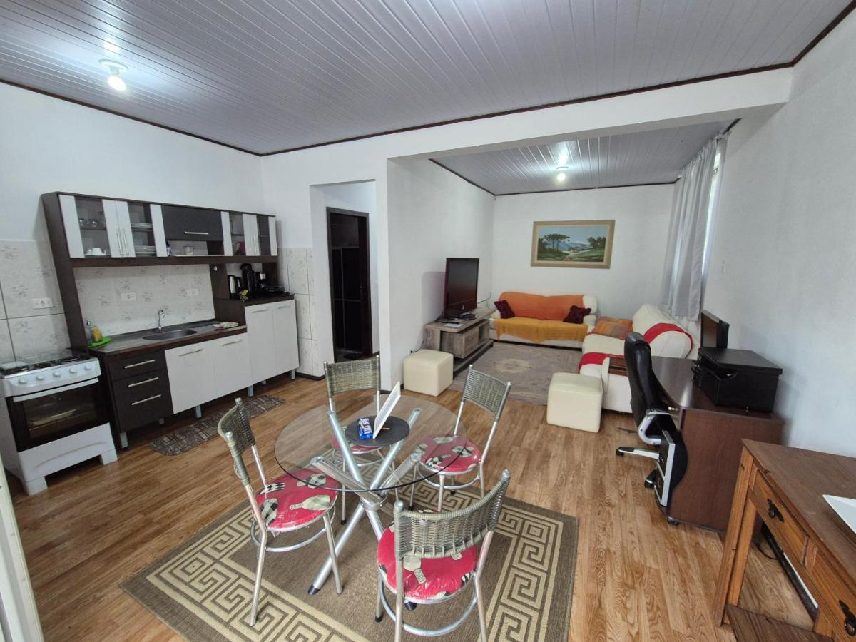 Apê no coração de TT - Bed and Breakfast Treze Tílias