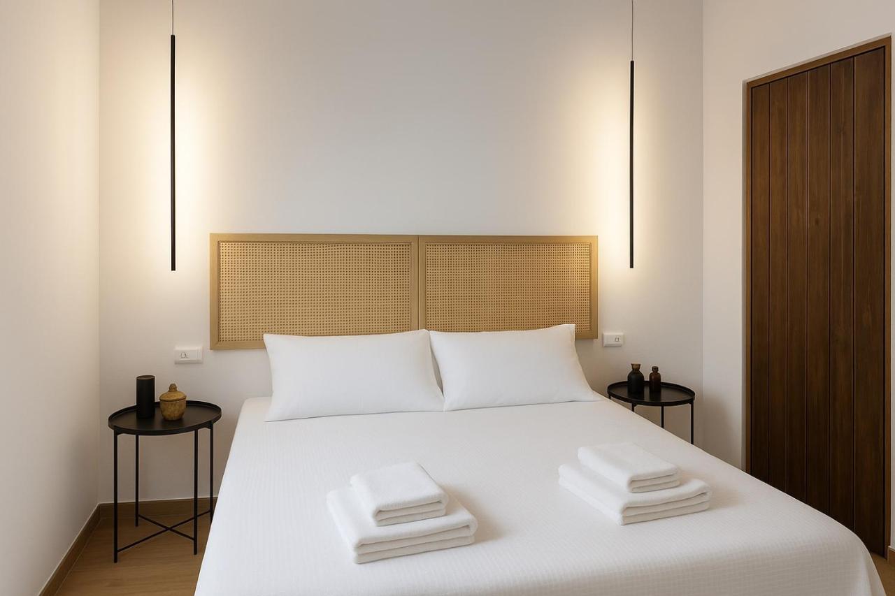 Theni luxury Apartments Chania downtown - B&B Chionato