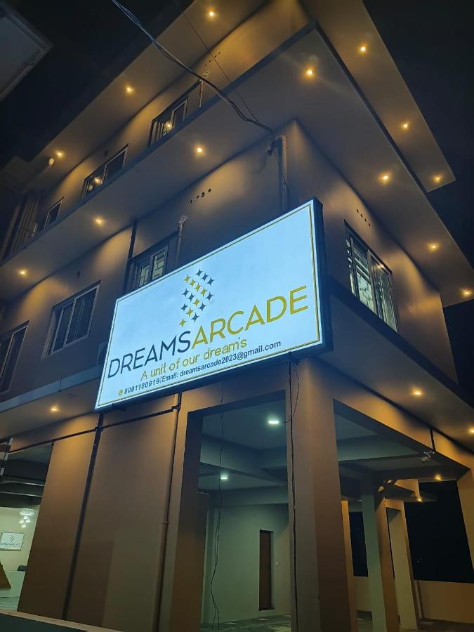 Dreams Arcade - Chambres d’hôtes Nedumbassery