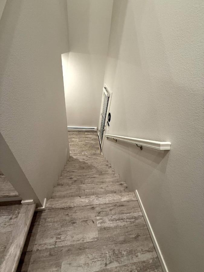 Lovely 2BR Home - Your Fort Collins Retreat! - Ferienwohnung Buckingham