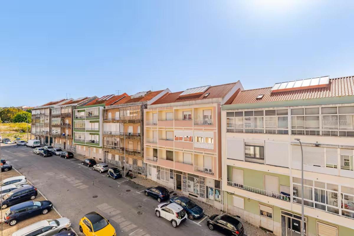 Amadora Lisbon Flat - Ferienwohnung Amadora