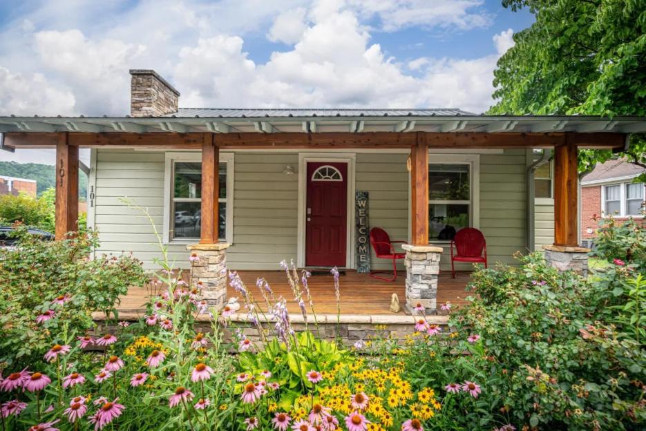 BC Downtown Villa - B&B Bryson City