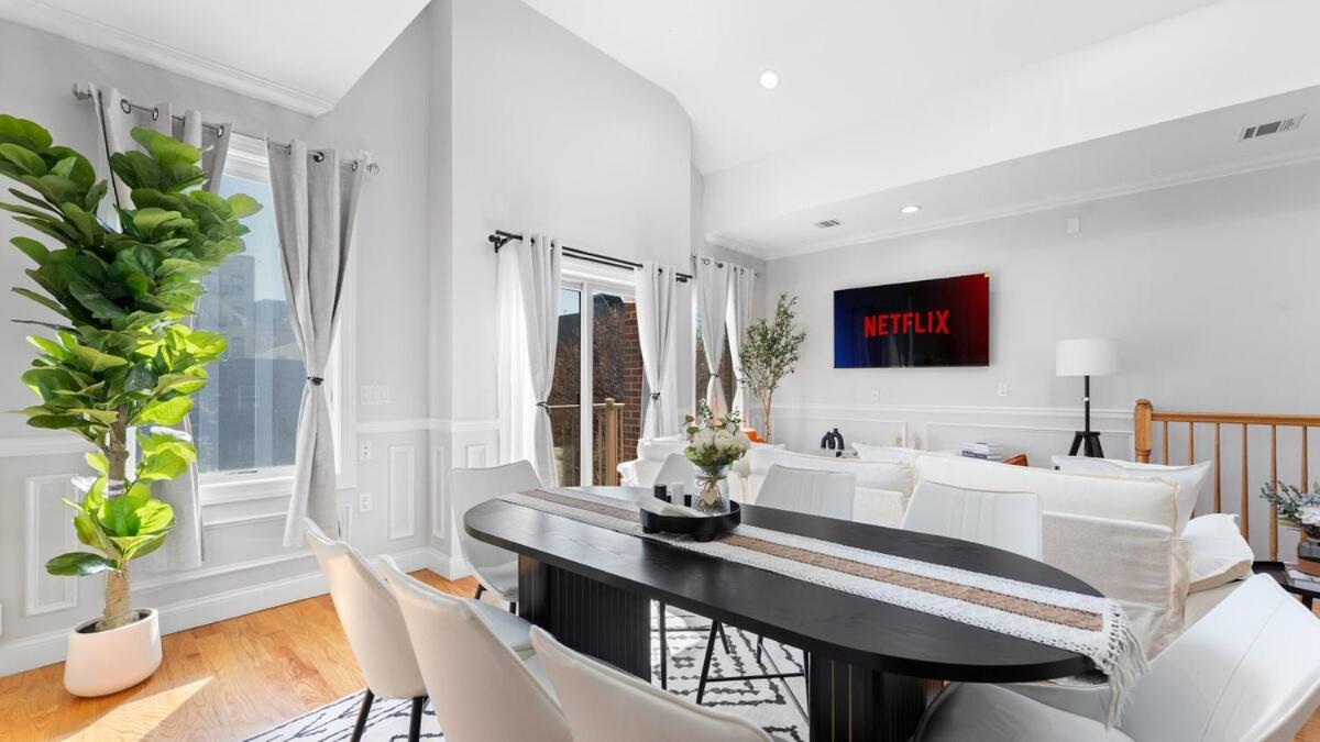 Luxury Retreat Walk 2 PATH NYC in Mins Parking - B&B Jersey City