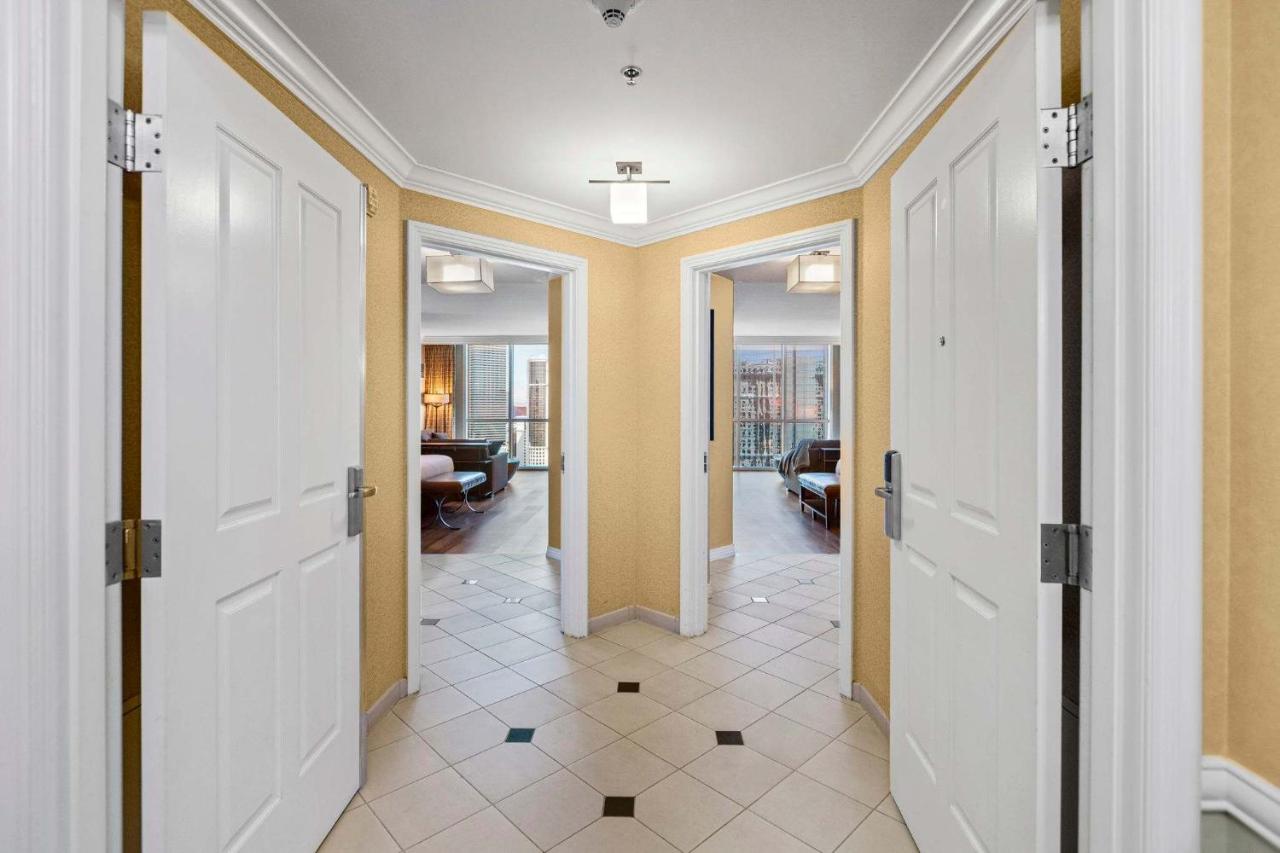 No Resort Fee Strip View Suites+ Free Valet + Pool - Ferienwohnung Las Vegas