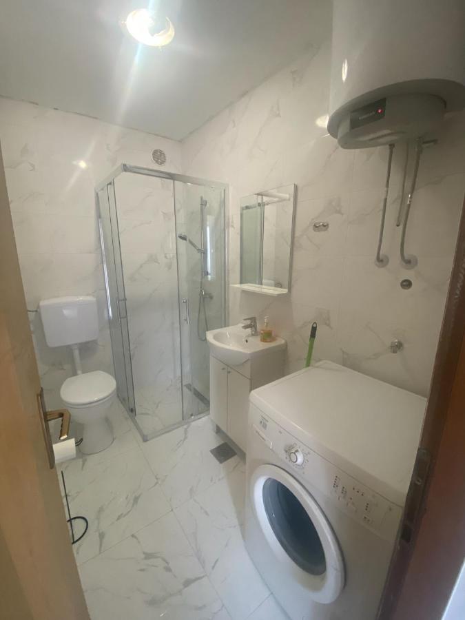 Apartamento de 1 dormitorio con terraza