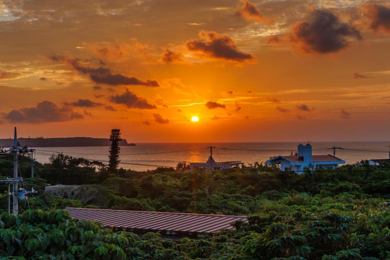 Maeda Reaf Resotプライベートビーチまで徒歩3分 - Ferienwohnung Onna