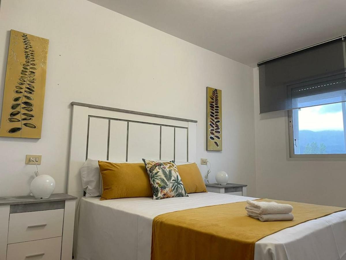 Amplio piso con garaje en Boiro - B&B Boiro