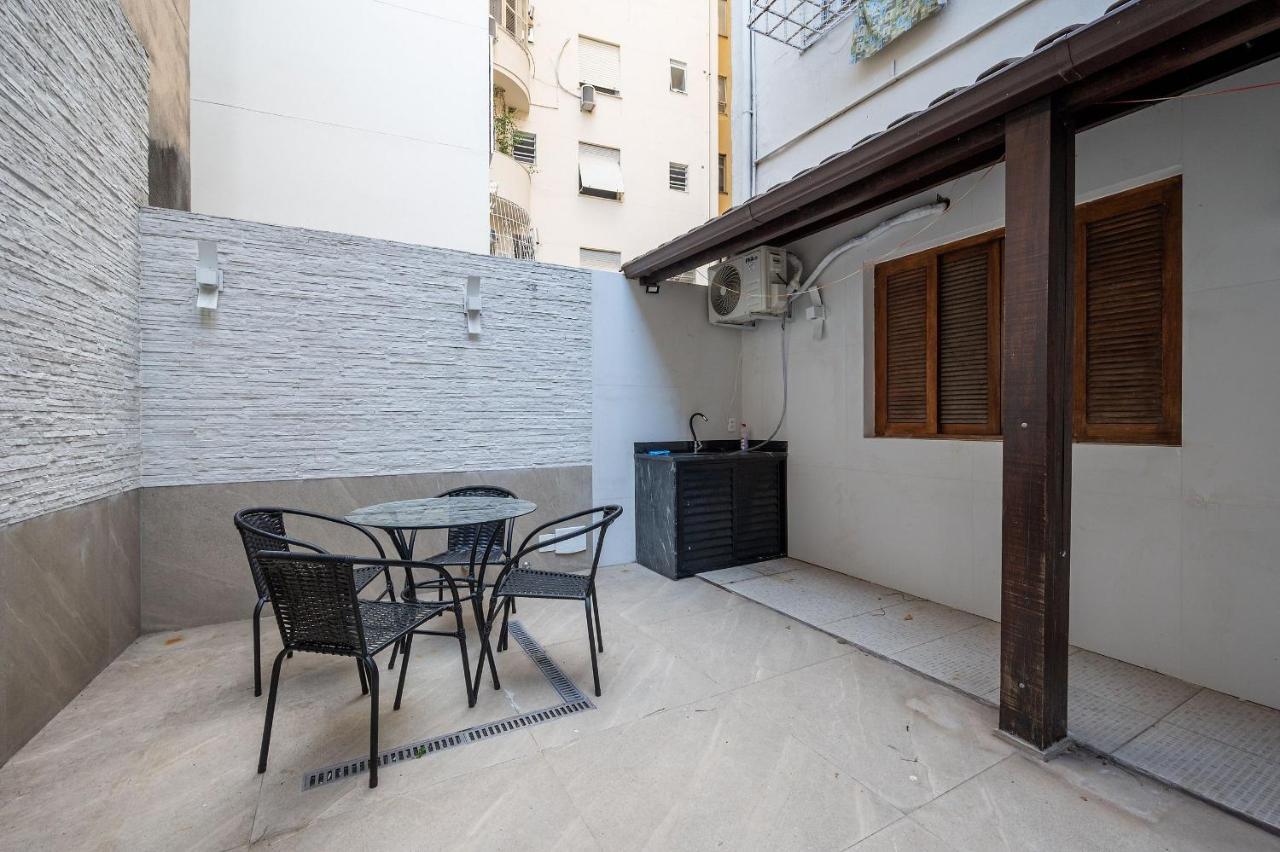 Apto em Copacabana com área externa - B&B Rio de Janeiro
