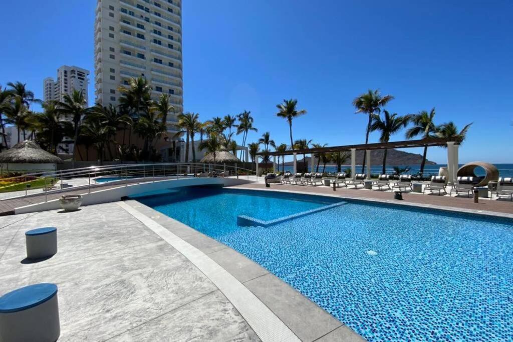 Lujoso y Bonito Apartamento a Orilla de Playa - B&B Ciudad Mazatlán