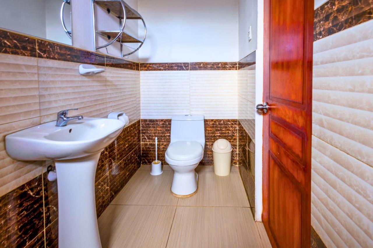Quadruple Room with Private Bathroom