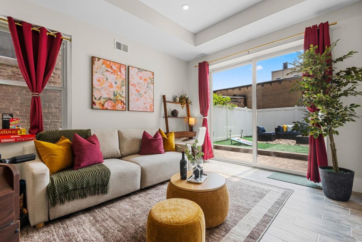 LUXE 3BR with Free Parking & Backyard and 15min to NYC - B&B Jersey City