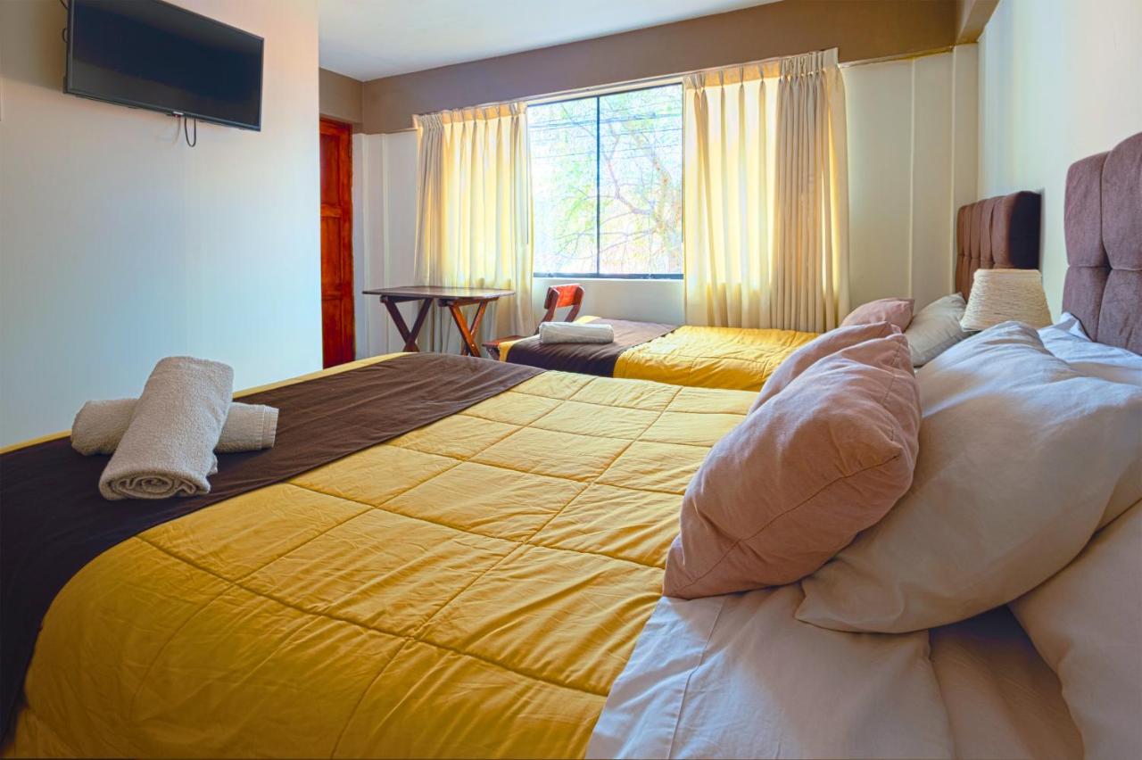 Twin Room with Private Bathroom