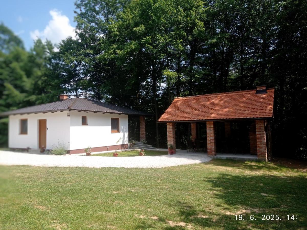 Vikendica Šššuma - B&B