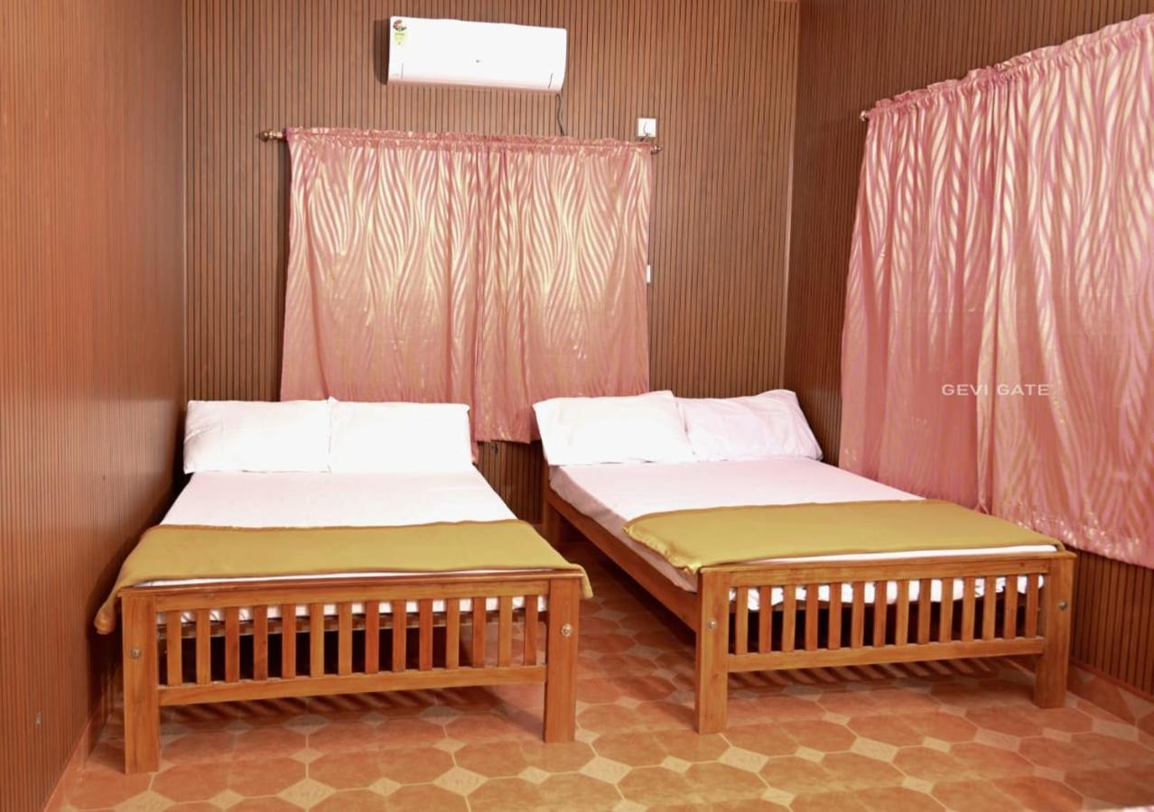 Gavi Gate Home Stay - B&B