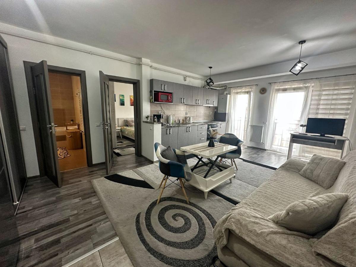 Apartament liniștit - Ferienwohnung Floreşti