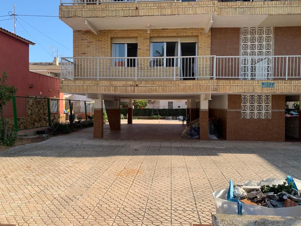 Modern apartment by the sea - B&B Los Alcázares