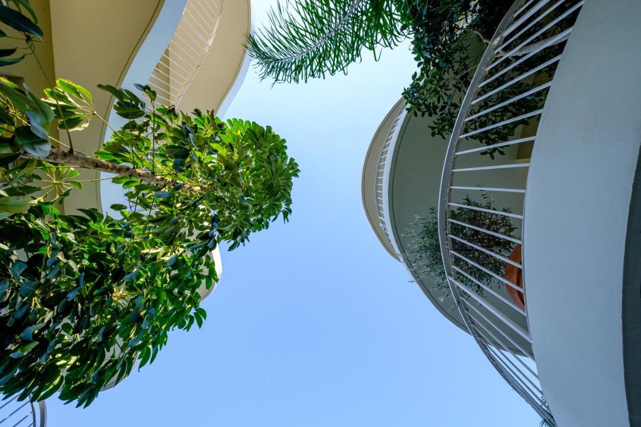 Latitudes 1 Bedroom Apartment - Chambres d’hôtes Meneou