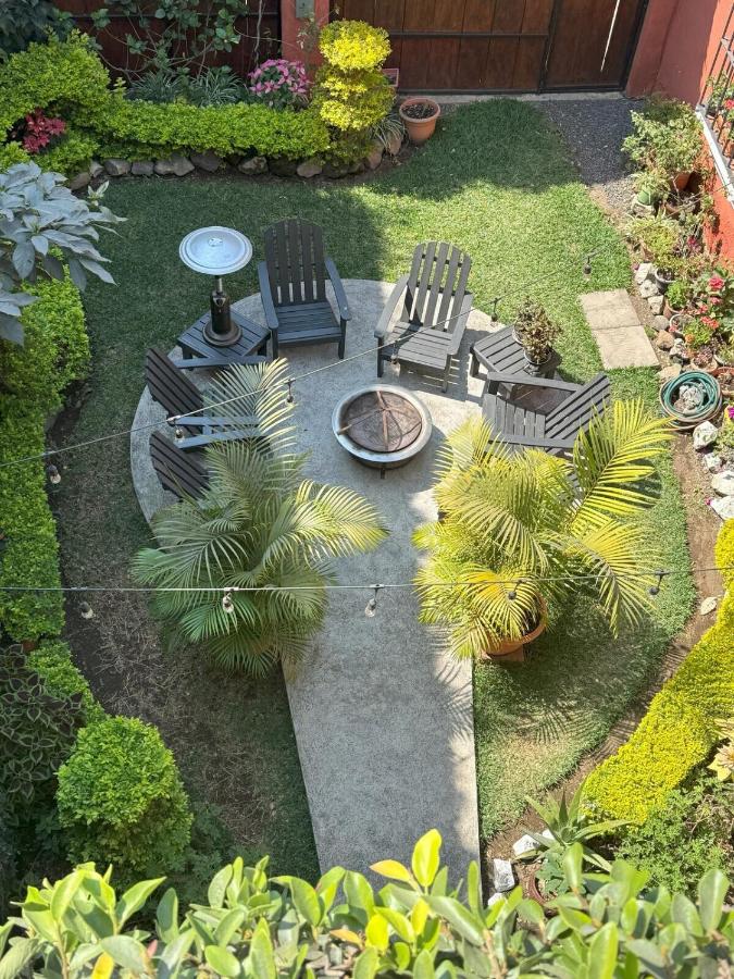 Studio mit Gartenblick