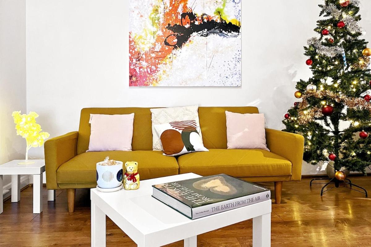 Amazing Location with Parking - Ferienwohnung Kent