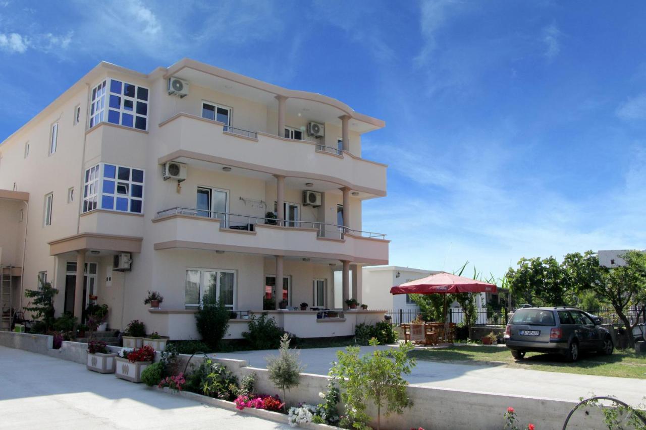 Apartments Family Ibrahimi - B&B Dulcigno