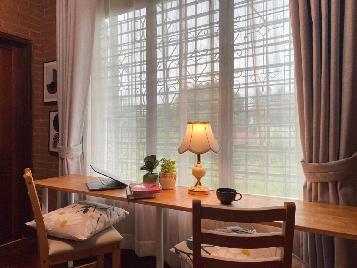 The Giftown Vientiane, Watchan, 100 mt from Mekong Night Market - B&B
