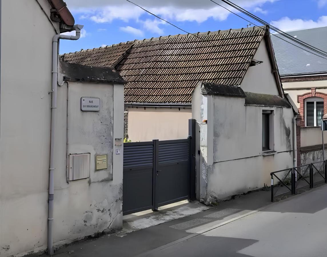 Le Bourgneuf - Bed and Breakfast Chartres