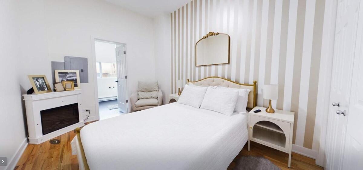VOGUE Bucktown 4 BD 2 BA - B&B