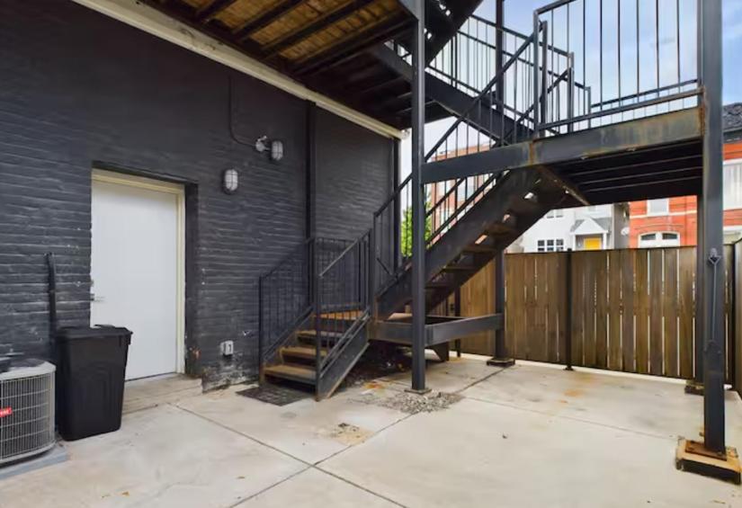 Hype Loft Experience - B&B Chicago