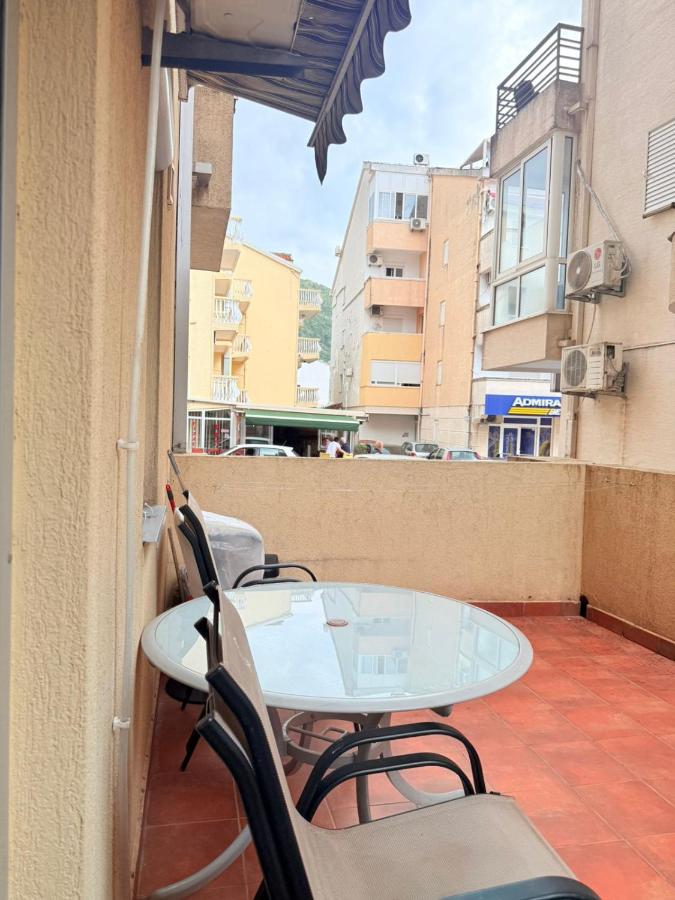 Bright and Modern Studio with Balcony - B&B Budva