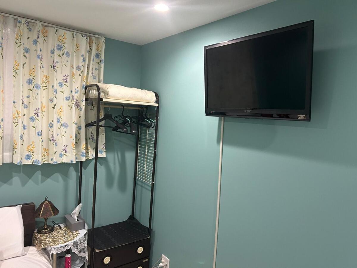 Tweepersoonskamer met Gedeelde Badkamer