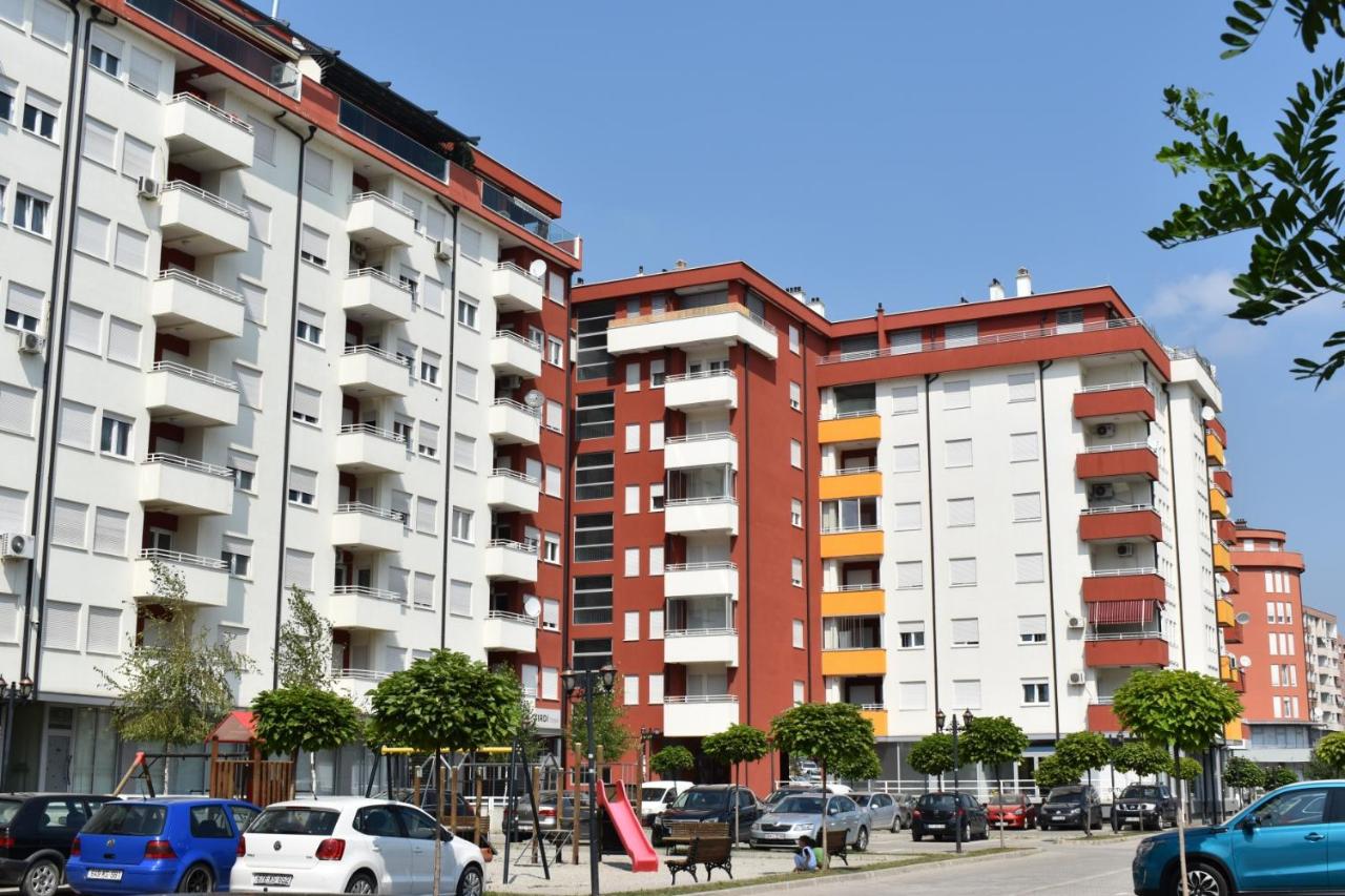 Maro Apartments Prishtina - B&B