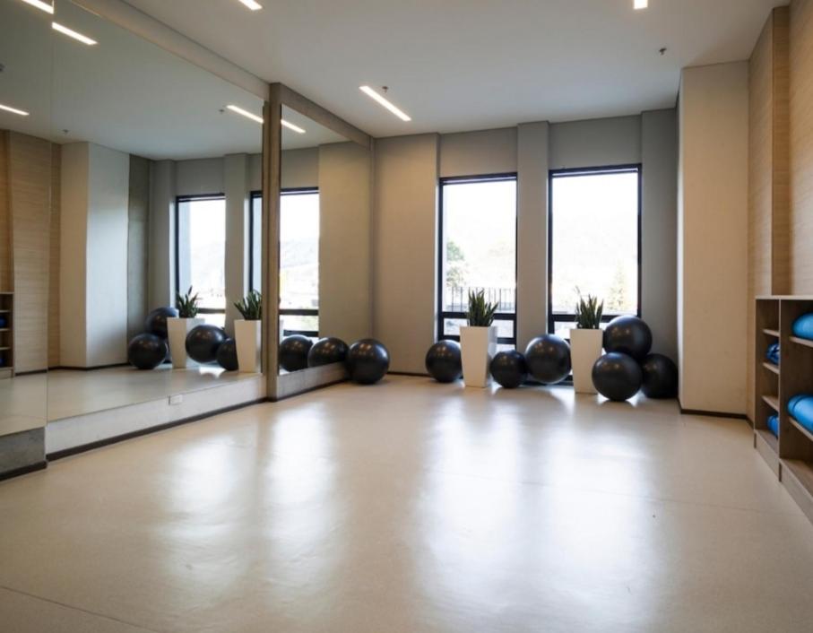 72Hub moderno apto vistas ciudad, piscina gimnasio - B&B Bogotá