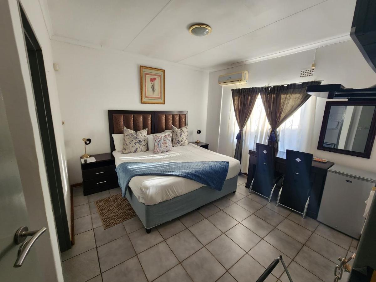Deluxe Doppel-/Zweibettzimmer
