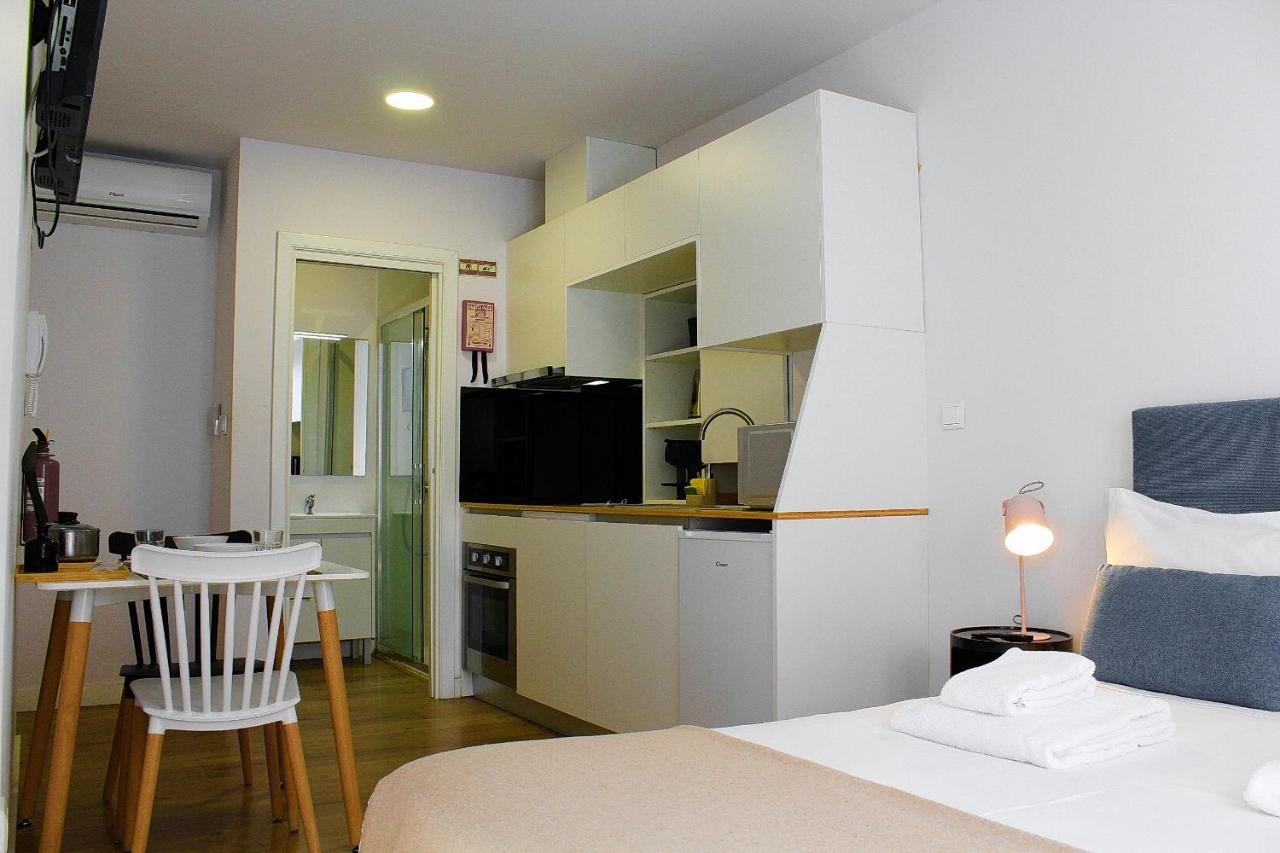 Apartment mit Balkon