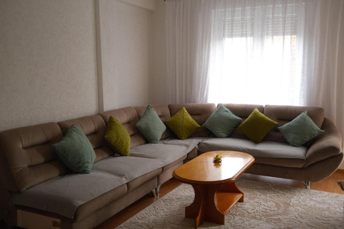 Spacious & comfortable flat Prizren - B&B Prizren