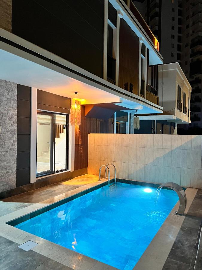 Dubleks Özel Havuzlu Teraslı Lüks Villa - B&B Erdemli