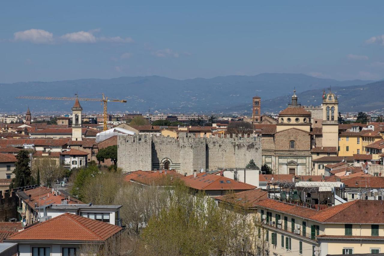 Ale Apartment Castello Imperatore -Parking disponibile- - B&B Prato