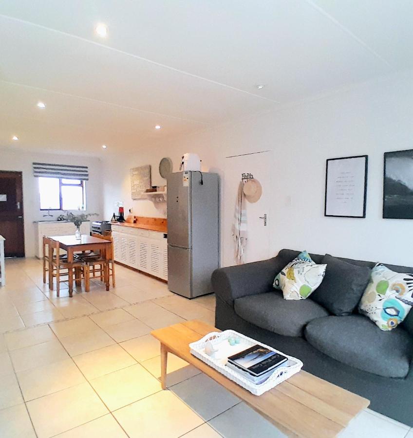 Mclaren Self Catering - B&B Gansbaai