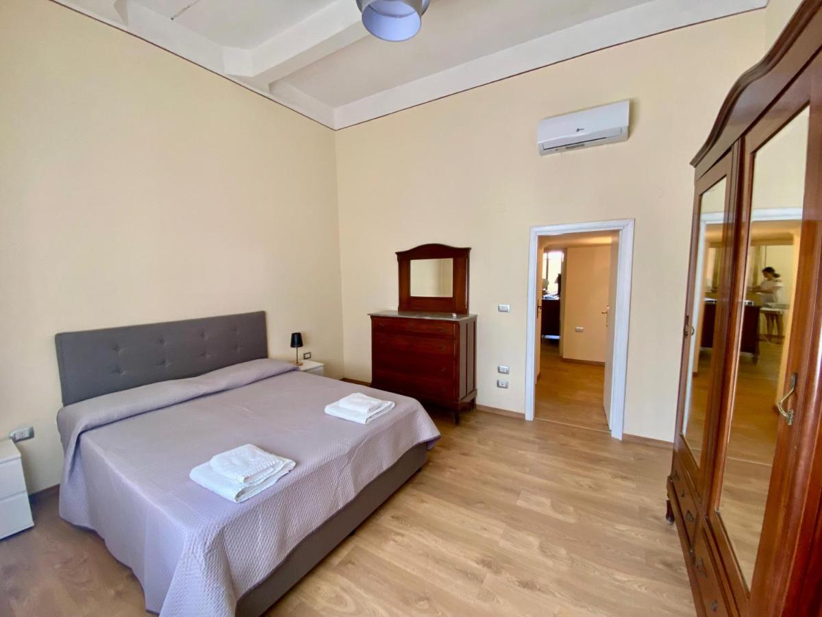 Dimora del Borgo - Piazza San Rocco - B&B Scilla