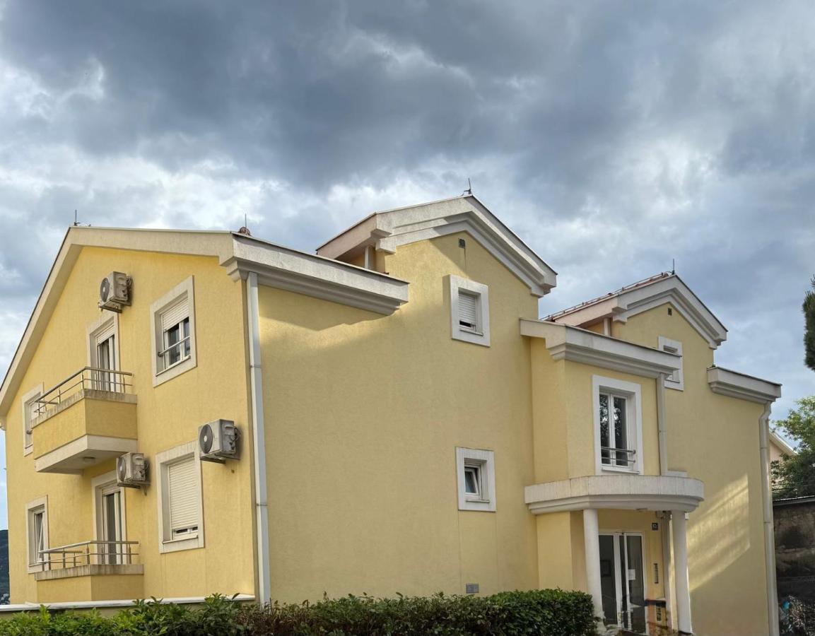 A Cozy apartment in central Herceg Novi - B&B Topla