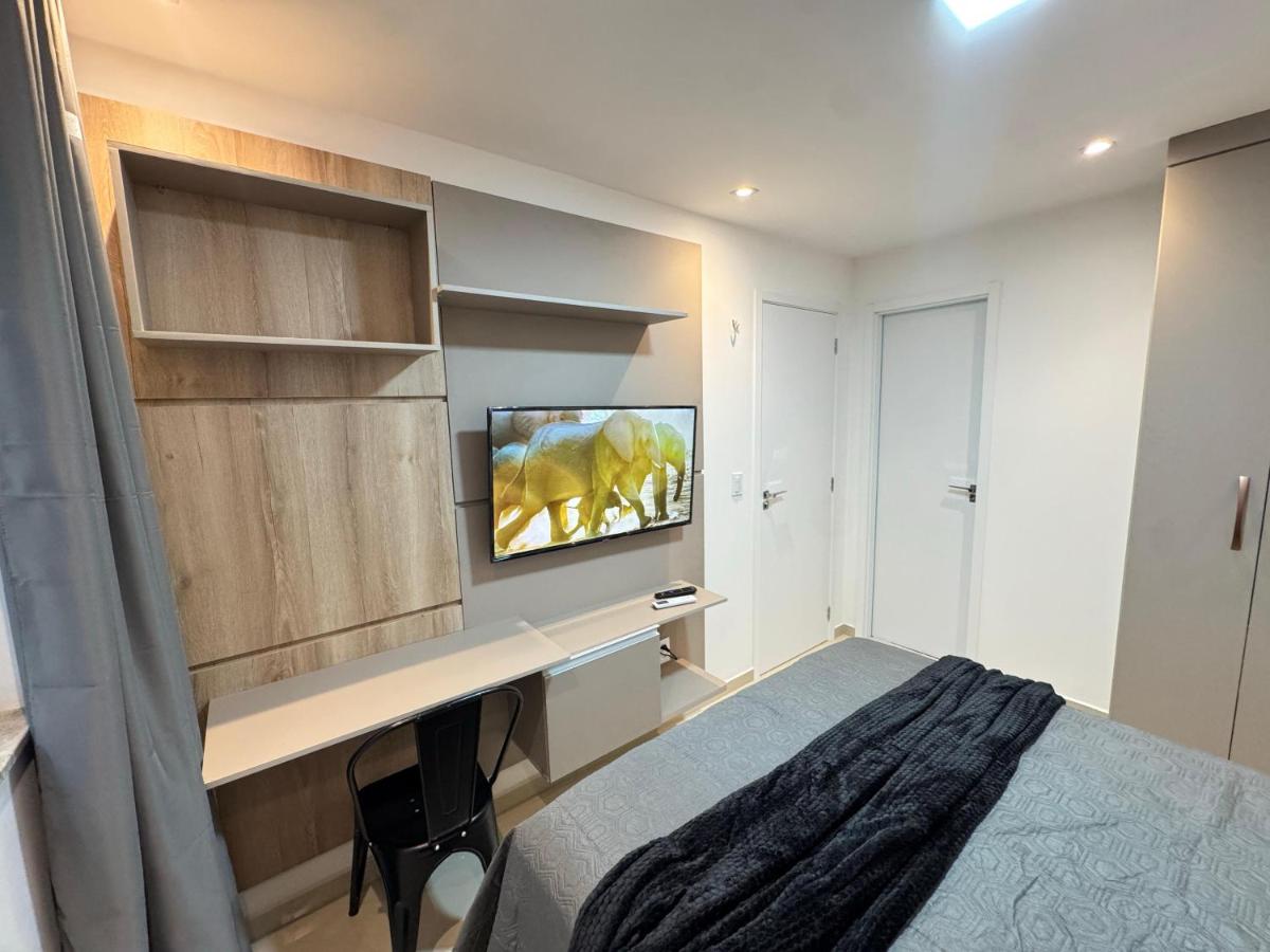 Ap próx ao Shopping com garagem, piscina e ar - B&B