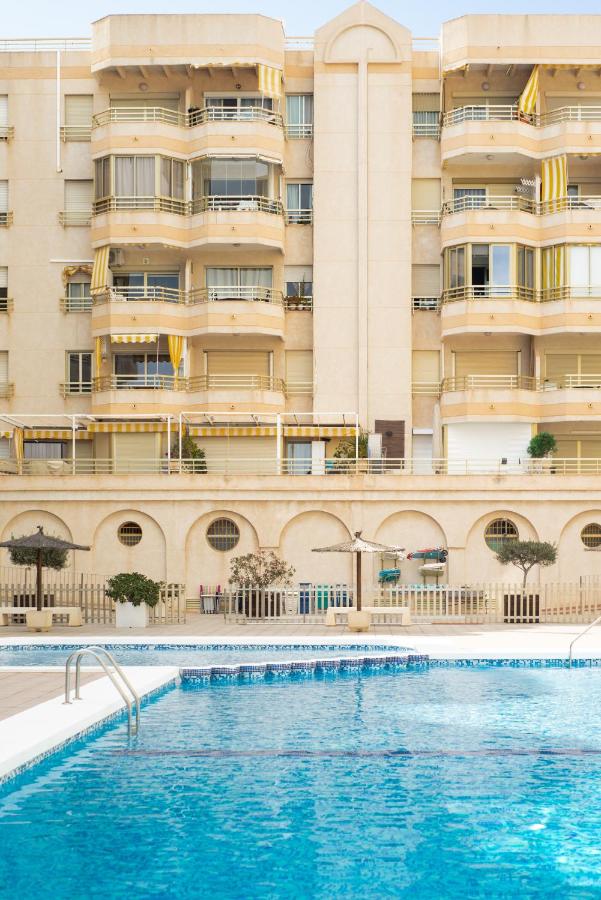 Familiar frente al Mediterráneo Piscina, parking - B&B El Campello