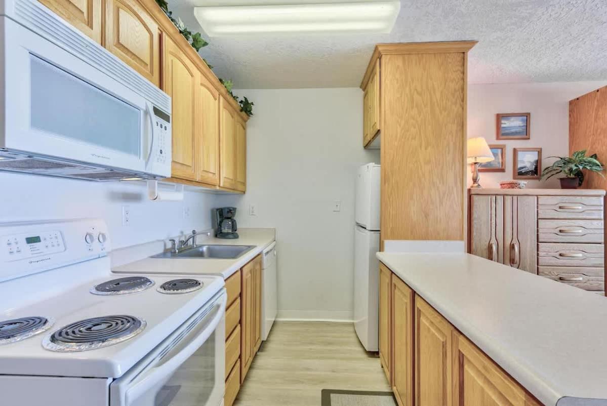 Sea Gypsy Rentals - Oceanfront Suite - Sleeps 6 - Chambres d'hôtes Lincoln City